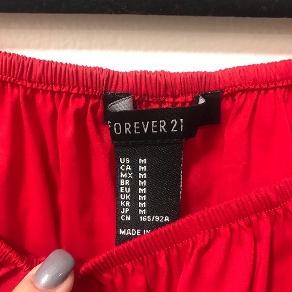 Forever21 Off the Shoulder Top - Picture 2 of 3